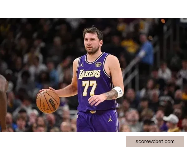 东契奇41分创多项纪录比肩科比队史第四却因16次失误被禁赛